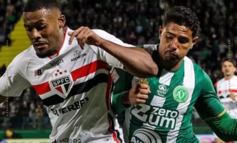 Chapecoense vence o São Paulo por 1 a 0 e encerra jejum no Brasileirão