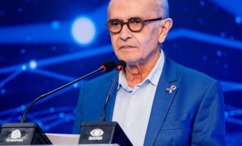 Cicero assume compromisso para Passe Livre para todos os alunos das redes públicas