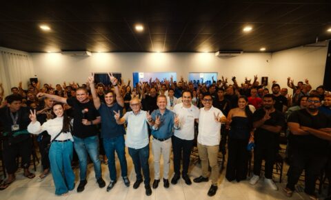 Cícero participa de plenárias em bairros da Capital e defende distribuição do crescimento do estado