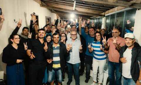 Cícero visita Montadas e Remígio, ouve súplica por água nas torneiras e se compromete com abastecimento em 100% das residências da Paraíba