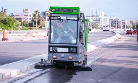 Prefeitura de Cabedelo troca empresa de limpeza urbana e inicia mutirão nos bairros
