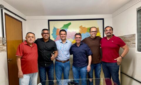 Vereadores reforçam apoio a pré-candidatura de Dinho à deputado estadual