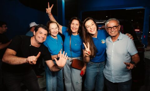 Cícero inicia oficialmente campanha ao Governo da Paraíba com adesivagem em João Pessoa