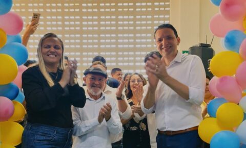 Secretário Erivonaldo Alves leva novos Chromebooks, Salas Maker, creches e centro de inovação para cidades do Sertão