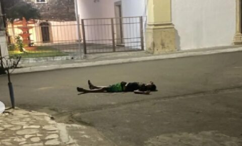 Jovem é executado a tiros durante a madrugada no Centro de Alhandra, na Paraíba