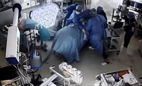 Médicos no Japão são surpreendidos por terremoto durante cirurgia