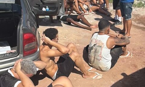 PM detém torcedores do Santa Cruz após confusão na orla de João Pessoa