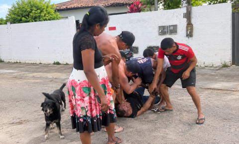 PM tem arma tomada por populares após se envolver em briga por causa do filho no Alto do Mateus