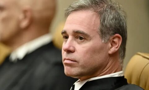 Mendonça acusa Moraes de direcionar investigação no STF