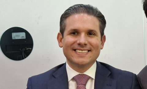 TRE-PB dá direito de resposta a Hugo Motta após André Gadelha o ligar à corrupção no Banco Master