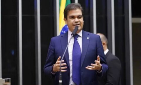 Projeto de Mersinho Lucena sobre tratamento da obesidade ganha destaque com anúncio de Lula
