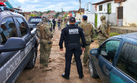 Oito são presos em operação contra suspeitos de homicídios, roubos e tráfico na Grande João Pessoa
