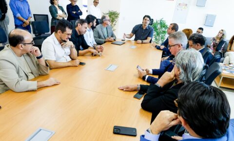 Leo Bezerra apresenta parceria com Anatel para implantação de alertas de emergência na TV