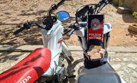 Homem é preso e adolescente apreendido suspeitos de assalto a residência em Cajazeiras