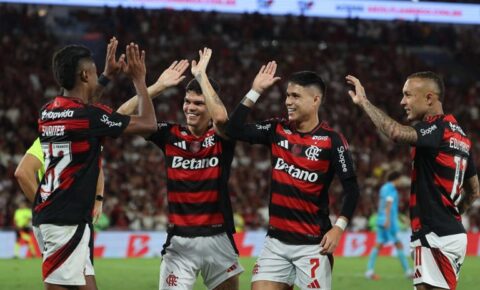 Flamengo vence Del Valle por 2 a 0 e abre grande vantagem rumo à semifinal da Libertadores