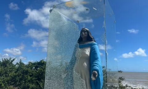 MP investiga vandalismo na estátua de Iemanjá, em João Pessoa