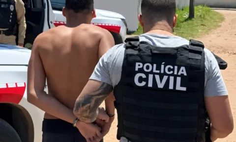 Adolescente suspeito de nove homicídios é apreendido em Cabedelo e ligado a homem preso vestido de mulher
