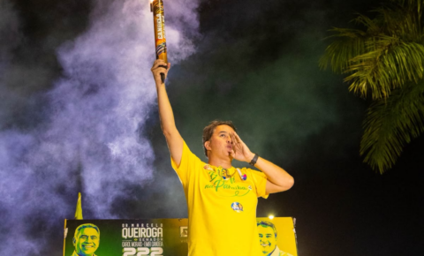 “A máquina mais poderosa é a vontade do povo”: Efraim encerra campanha de rua com Bloco 22