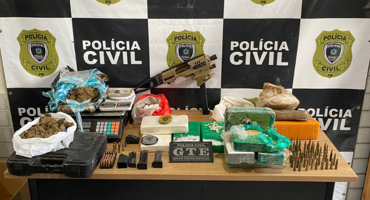 Depósito de drogas é desarticulado em Guarabira; armas são apreendidas